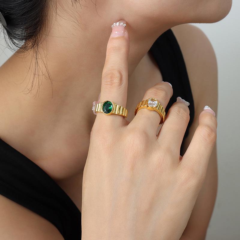 Retro Gold-Plated French Ring with White & Green Cubic Zirconia