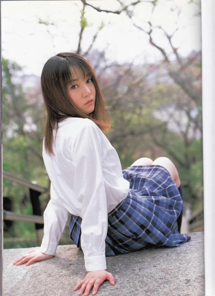 [USED] Photographed by Kengo Fujita Miho Hayama Photobook Fragile Fragile Art Photobook Poster