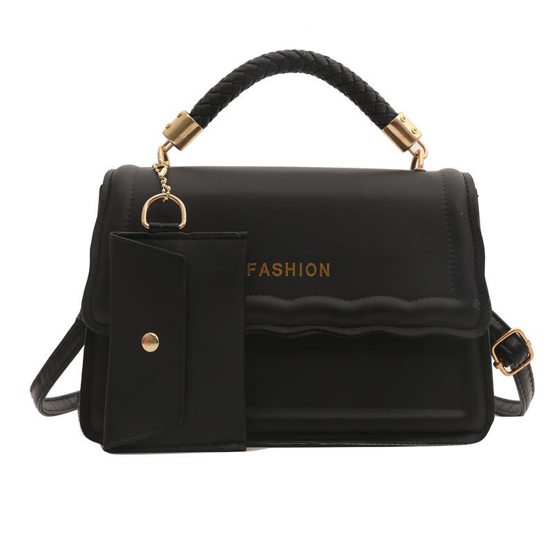 

Гофрированная сумка-чехол в стиле ретро, маленькая квадратная сумка 2024 года, новый однотонный простой повседневный комплект из двух предметов, подвесная сумка через плечо, сумка-мессенджер чёрный