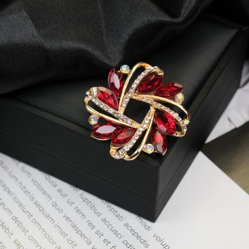 Retro Květinová Perlová a Diamantová Slitinová Brož