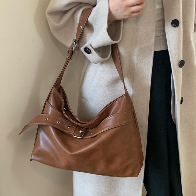 Korean Version Women'S Shoulder Bag Fashion Casual Large Capacity Tote Bag Autumn Winter Brown Crossbody Bag Black Handbag KTB