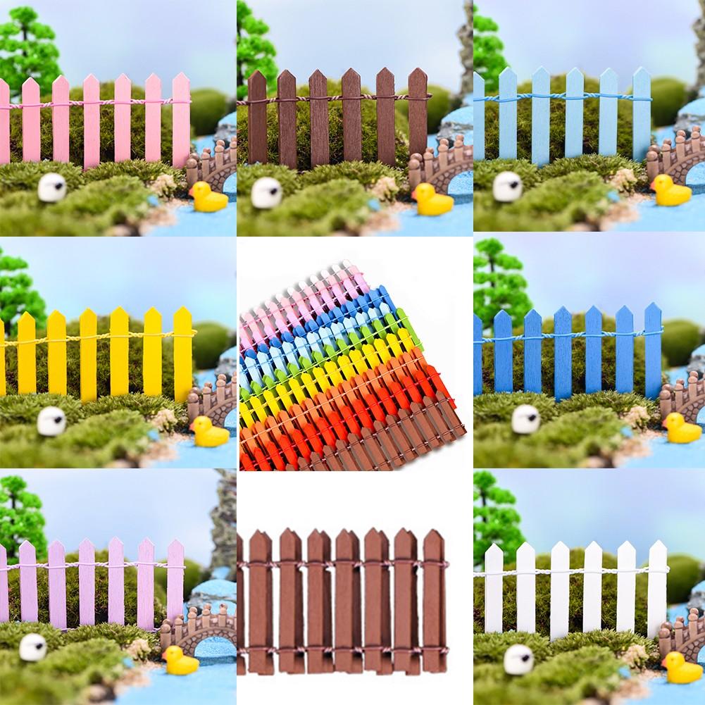 Fairy Garden Decoration Set with Mini Wood Fence and Dollhouse Miniatures