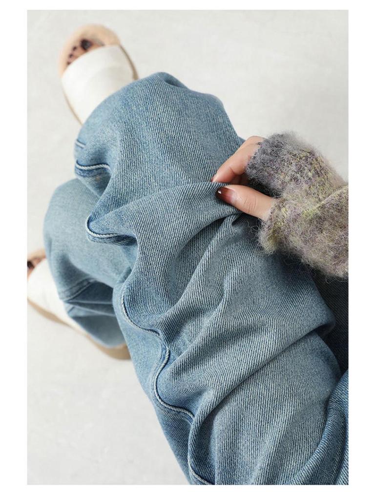 Women's Retro Loose Wide-Leg Jeans - Pear Shape, Long, Mopping Style for Spring & Autumn.