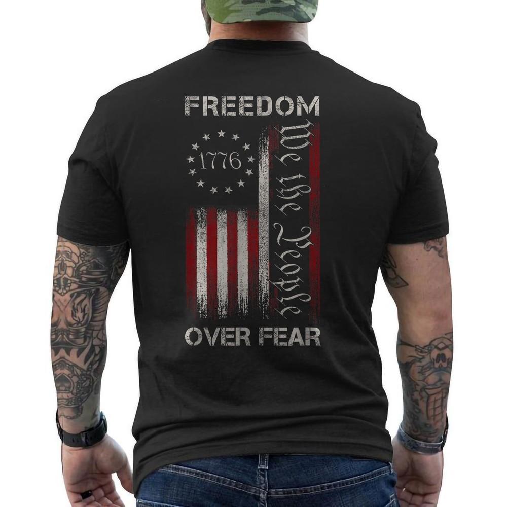

Freedom Over Fear Vintage US American Flag 1776 Unisex T-Shirt ON BACK M