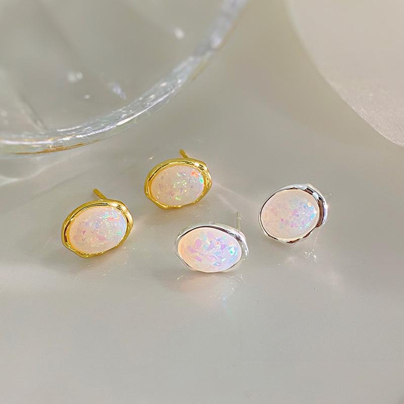 Exquisite Oval Opal Earrings for Women with Personality, Fashionable and High-end Design Earrings
