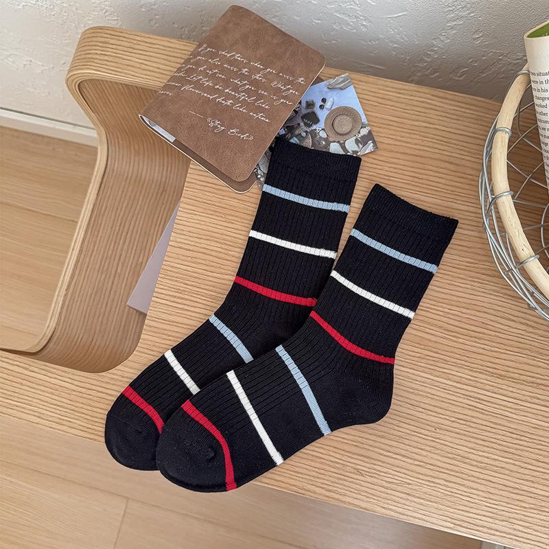 

Wind Outfit Blogger Same Double-Needle Contrast Striped Socks Mid-Leg Socks Simple And Versatile Socks One size fits all чорний