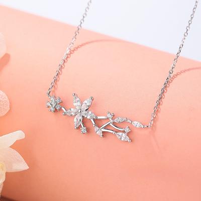 Exquisite Flower Branch Necklace Designed By Female Minority, Sweet Summer Collar Chain