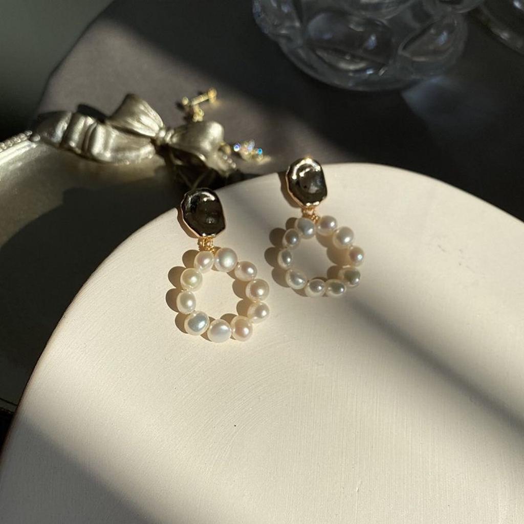 Niche Stud Earrings Baroque Spring Summer Retro Natural Freshwater Pearl Earrings Silver Needle Fashion Trend