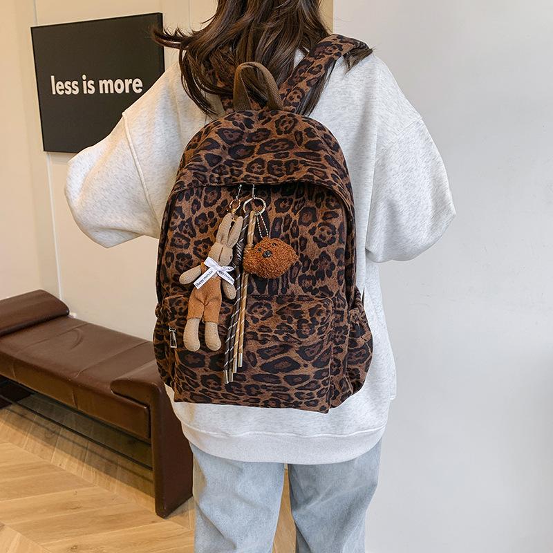 Leisure commuting college style large capacity women's backpack 2025 new leopard print back bag travel bag