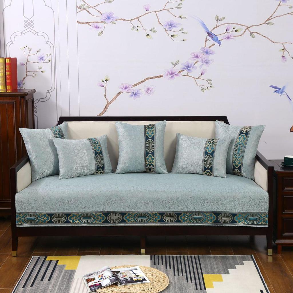 Auspicious Chinese Style Solid Wood Sofa Cushion & Cover for All Seasons
