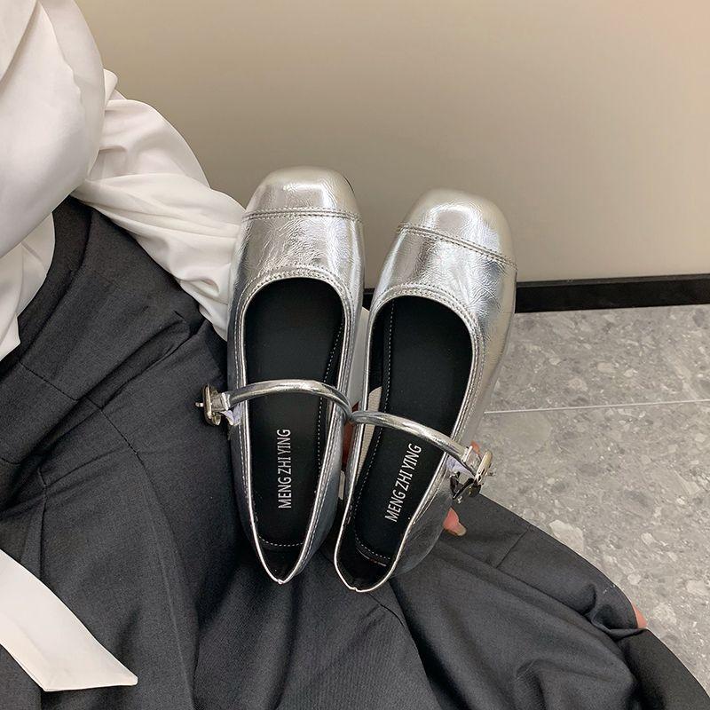 Silver Mary Jane shoes round head shallow mouth women's shoes spring 2025 new French evening breeze with skirt flat sole shoes
