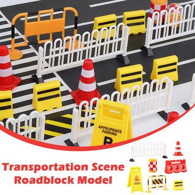 Mini Plastic Traffic Cones Sport Training Roadblock Car Traffic Construction Party Roadblock To X8G4