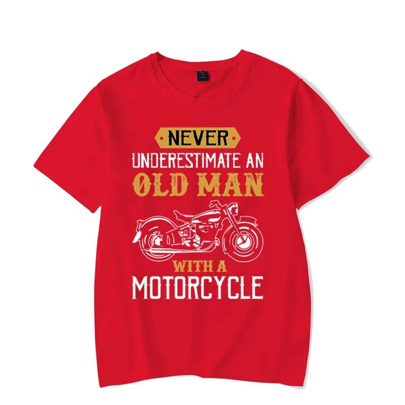 Never Underestimate An Old Man with A Motorcycle Graphic Tshirt Funny Tshirt Fashion Harajuku T-shirt Oversize Men Brand T-shirt