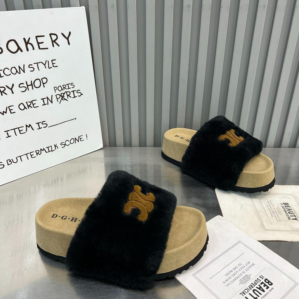 Premium sense fluffy slippers women's wear 2025 autumn and winter new Internet celebrity thick bottom one-word drag fluffy Birkencotton drag