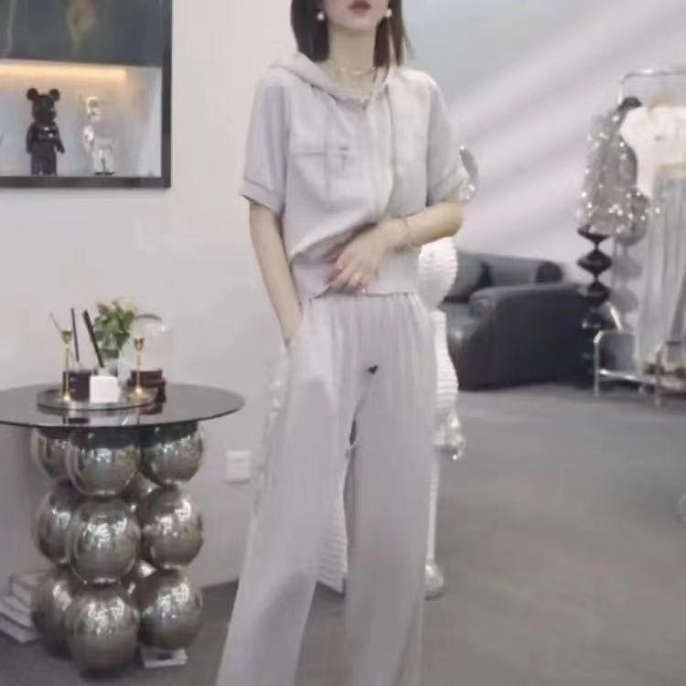 Korean Style Women's Two-Piece Summer Set: Waist-Slimming Hooded Cardigan & Straight-Leg Long Pants.