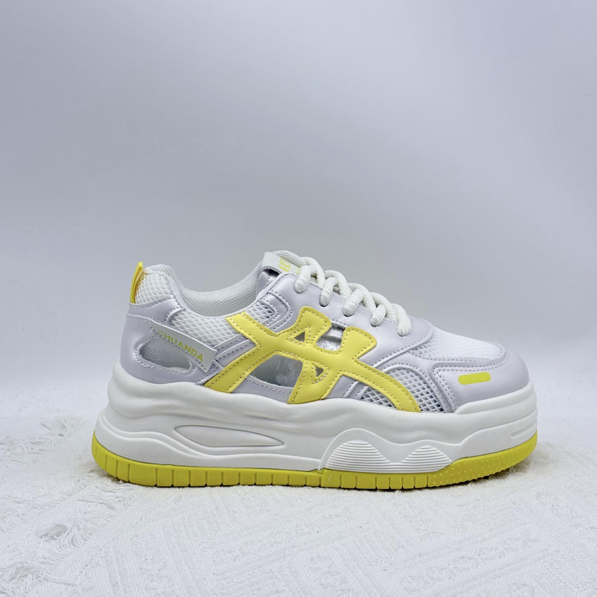 

Маленькие белые кроссовки из сетки на толстой подошве женские 2025 лето новые полые дышащие папины кроссовки повседневные кеды на мягкой подошве 40 жёлтый