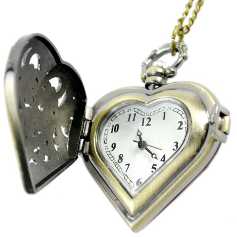 Vintage Heart-Shaped Quartz Pocket Watch Necklace with Flip Cover