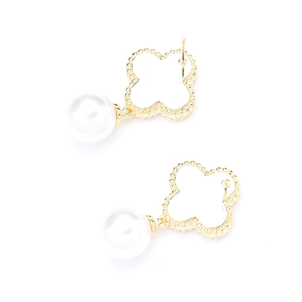 Classic Gold-plated Natural Fritillary Four-leaf Clover Stud Earrings Temperament 925 Silver Needle Pearl Earrings Without Ear Piercings Women's Model