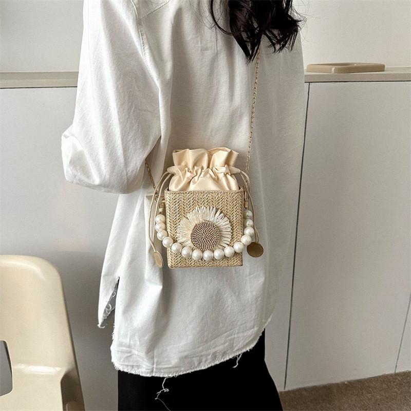 Stylish Woven Bucket Bag For Women Chic Shoulder Bag With Inner Pocket Beige Fashion Handbag
