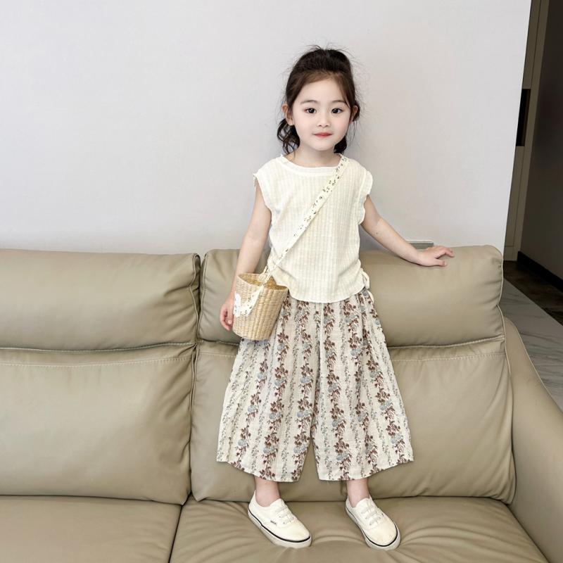 

Комплект летней одежды для девочек: жилет, топ на шнурке, цветочные брюки с широкими штанинами, тонкий корейский детский 150