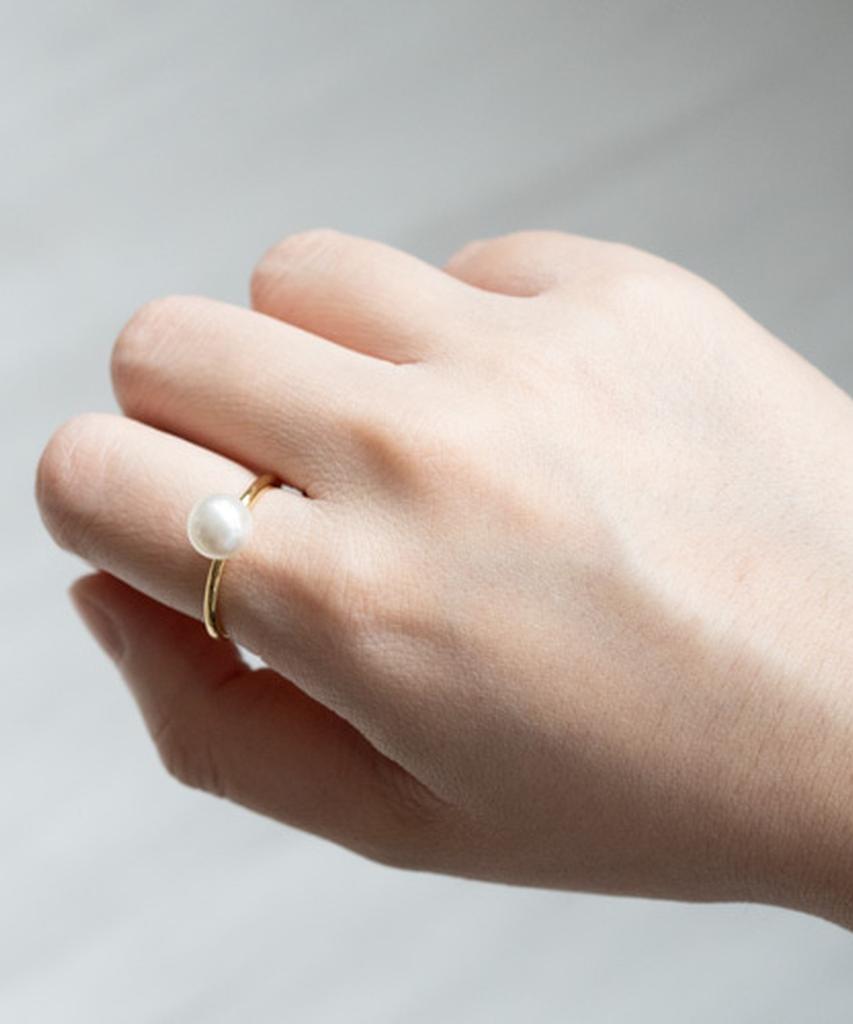 Alleun Silver 925 Bold Nucleus Pearl Ring For Women (Type B)