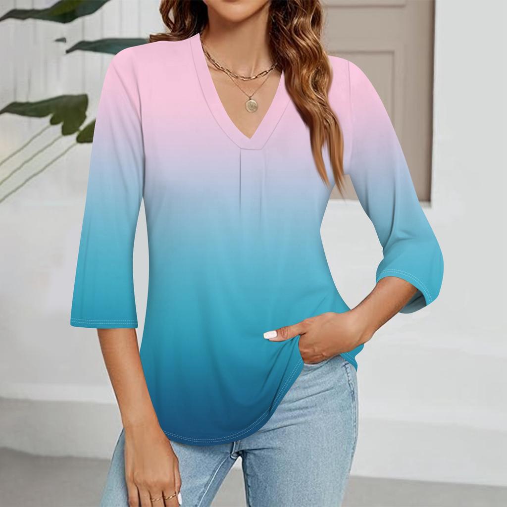 Dámský top s tříčtvrtečním rukávem, výstřihem do V a gradientním potiskem