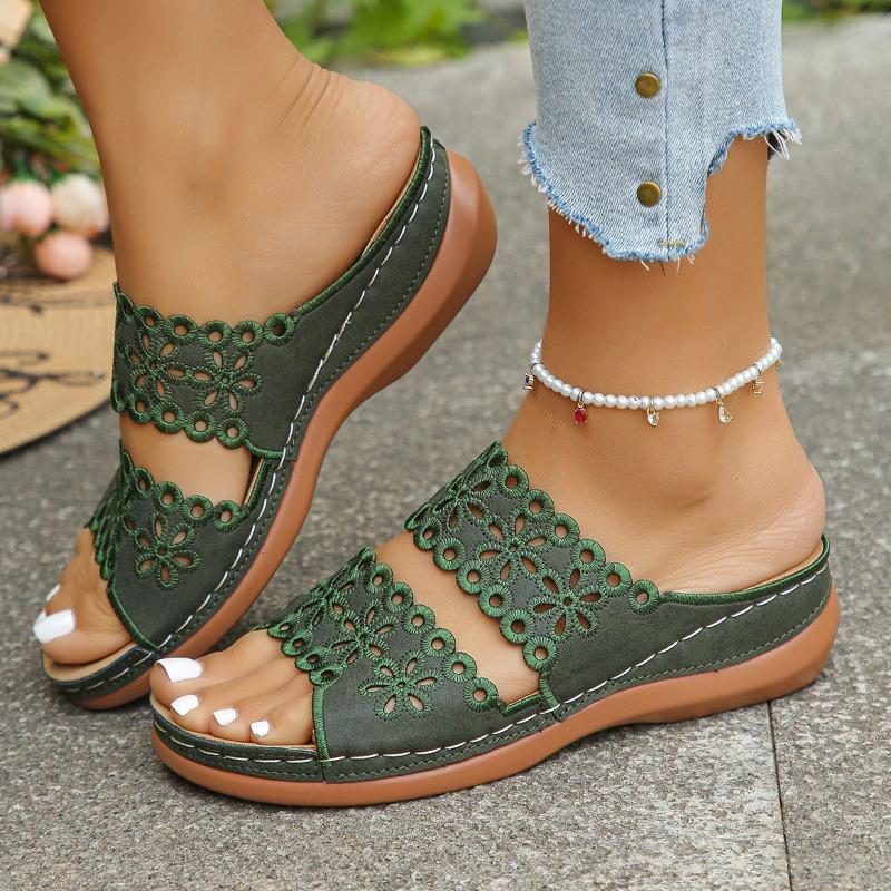Thick-bottomed one-word slippers women's hollowed-out casual flowers large-size new slope heel cool slippers women's summer