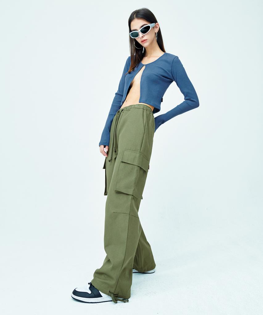 ATTENTIONROW FOR WOMEN Two-Way Wide Cargo Pants (Khaki)