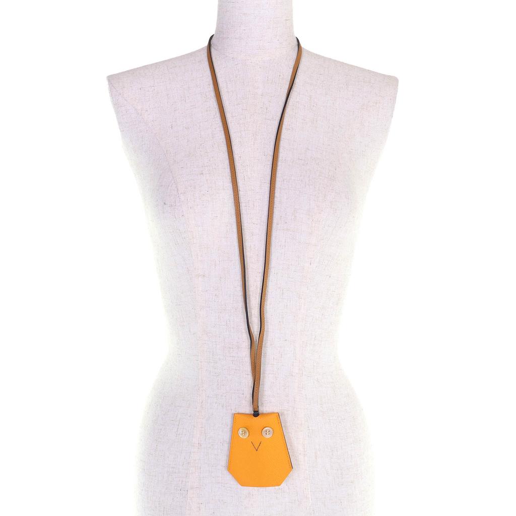 Excelente Colar HERMES Petite H Eveton Clochette Couro Epsom Feminino Usado