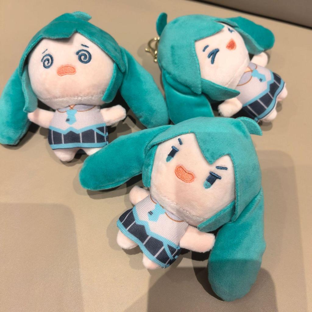 Japanese Anime Girl Hatsune Plush Doll Keychain
