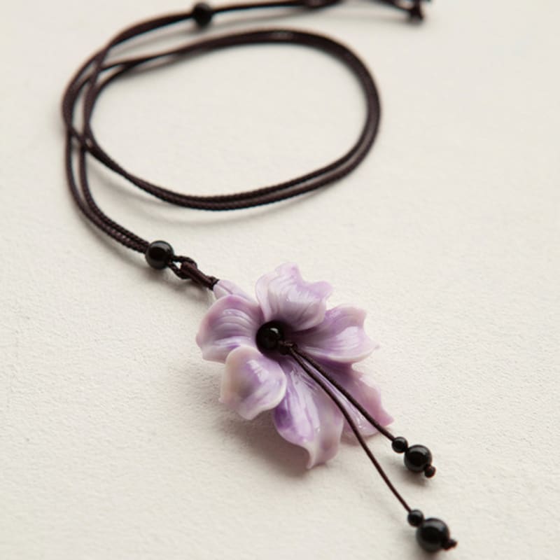 geegee flower gemstone string necklace - lilac