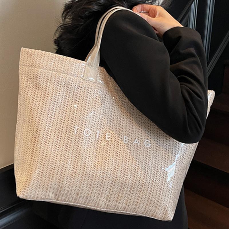 New soft durable vintage handheld large capacity premium texture soft durable outdoor handmade woven shoulder crossbody bag