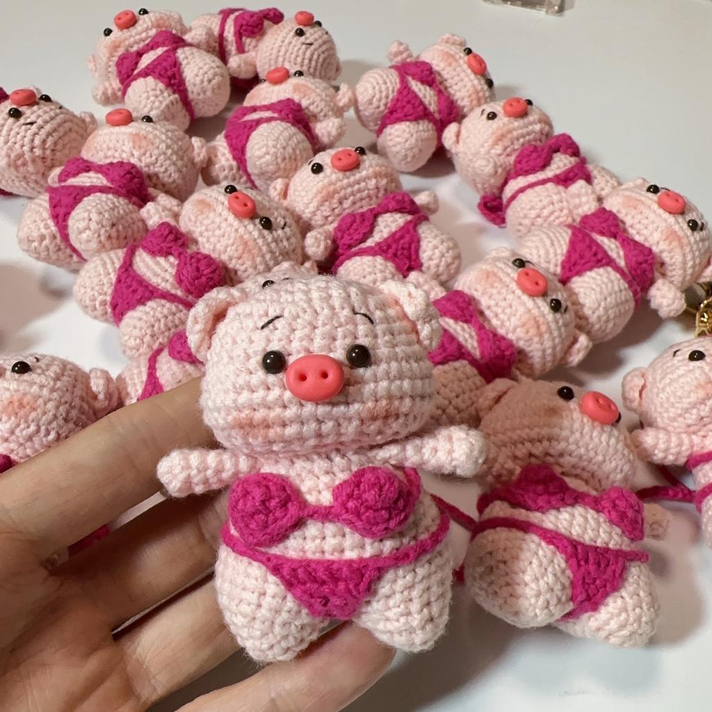 Hand Crocheted Cute Pink Bikini Pig Couple Handmade Keychains Unique Knitting Cartoon Doll Crochet Keychain Keys Bag Pendant