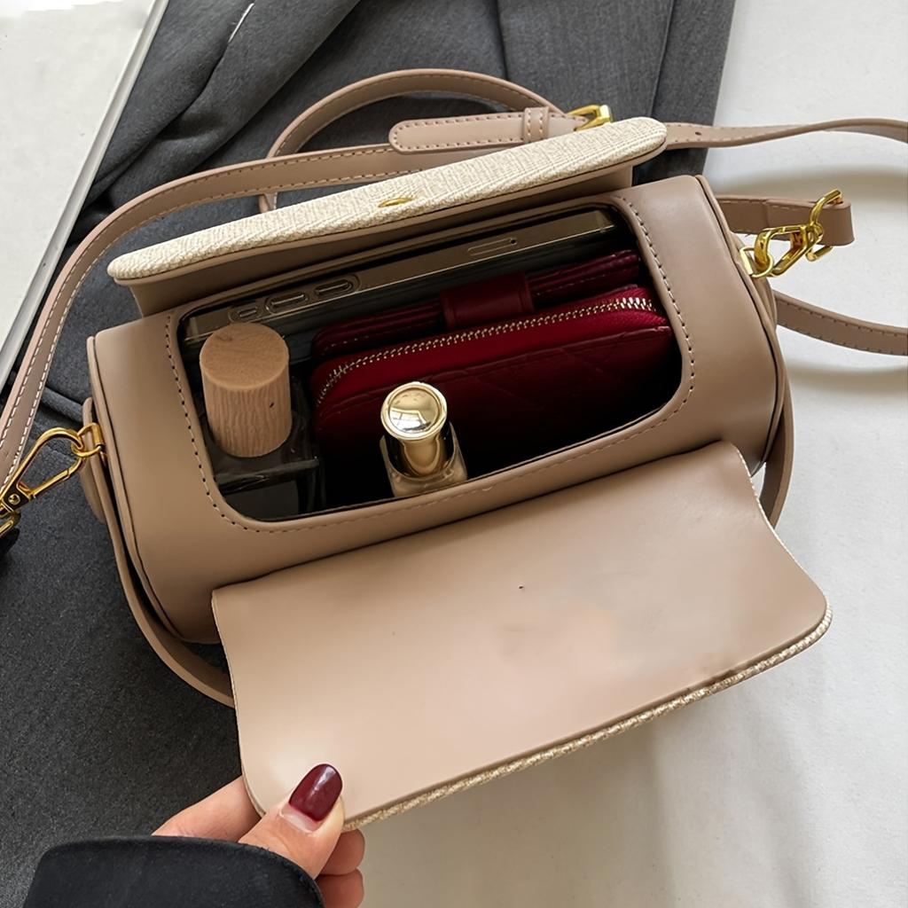 Ladies Retro Mini Handbag Adjustable Shoulder Strap,Portable Bag, Suitable for Both Casual and Formal Wear, Fashionable Travel Accessories