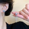 Two-wear silver-gray pearl bow earrings Women's personality design Internet celebrity earrings Silver needle ear jewelry