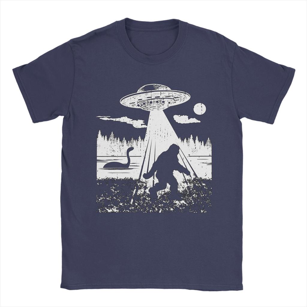 HOT SALE Street T-shirt Beach Bigfoot UFO Abduction Bigfoot Hippie T-shirt Cotton T-shirt Man Y2K Fun Print Short Sleeve T-shirt
