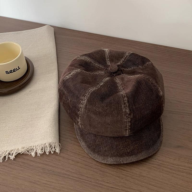 

Ретро вельветовая восьмиклинка для женщин, корейский стиль, модная, литературная, старая шляпа, осень-зима, новая японская шляпа художника M（56-58cm）