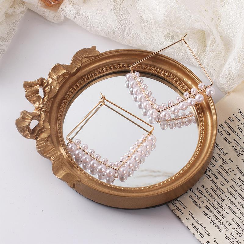 ins cold wind geometric square pearl earrings French retro, European and American design sense fashion temperament earrings