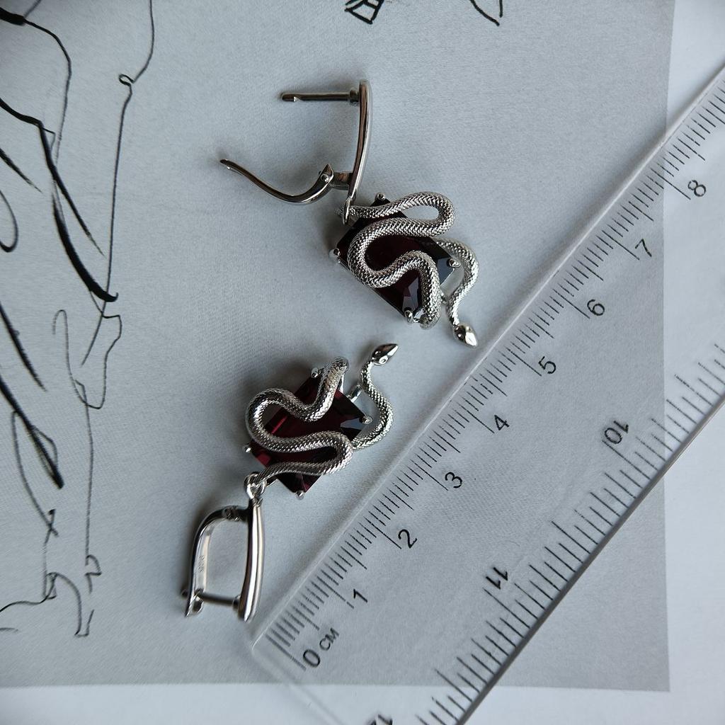 Серебряные серьги с натуральным гранатом 11.417ct (2181880)