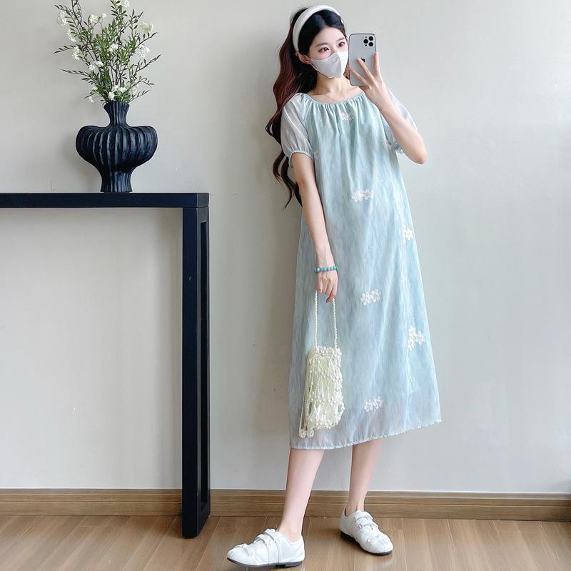 2026 Summer Loose Embroidered Maternity Dress M