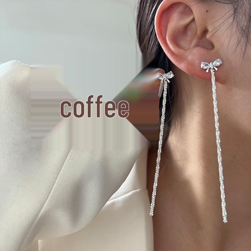 Women's Luxury Textured Metal Hoop Earrings - Versatile Niche Design