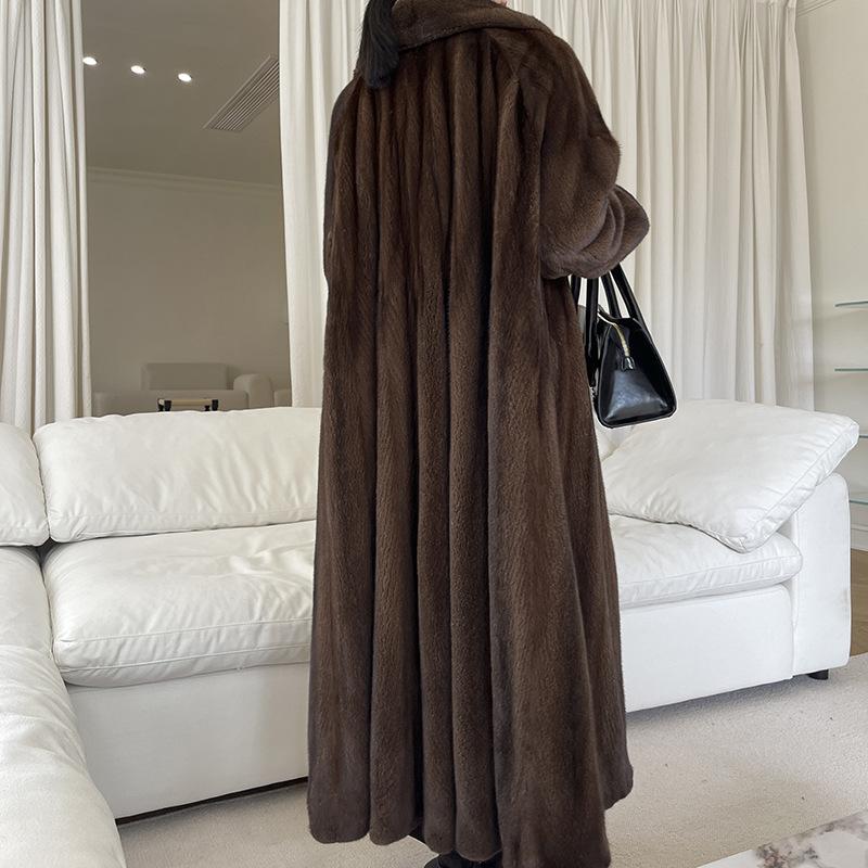 2024 Winter neuer Samt Nerzpelz Damen ganzer Nerz langer Pendel Junge Mode Nerzmantel Mantel