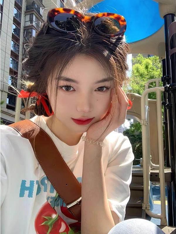 Unisex Retro Tomato Print Cotton T-Shirt, Plus Size, Loose Fit, Round Neck, Half Sleeve