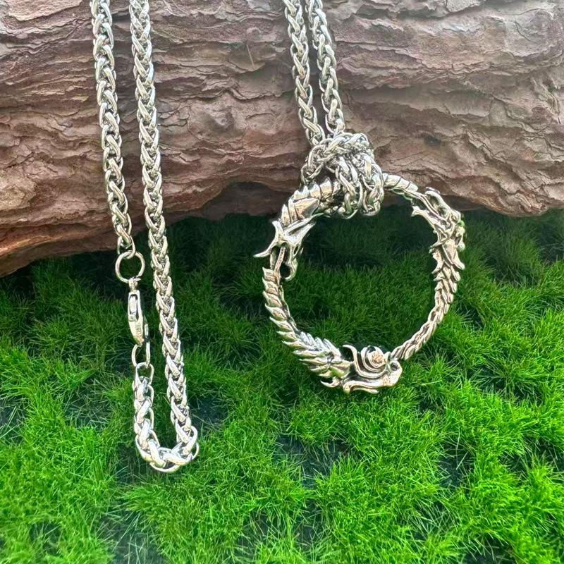 Viking Ouroboros Ring Pendant Necklace - Trendy Retro Jewelry for Parties