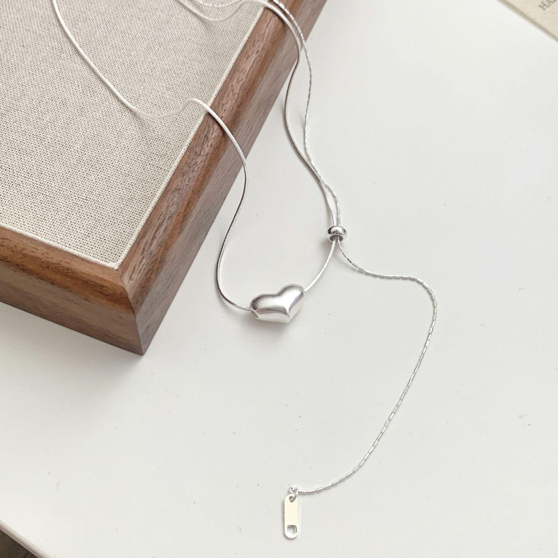 Elegant Heart Pendant Necklace for Women - Adjustable, Versatile, and Trendy Choker or Sweater Chain