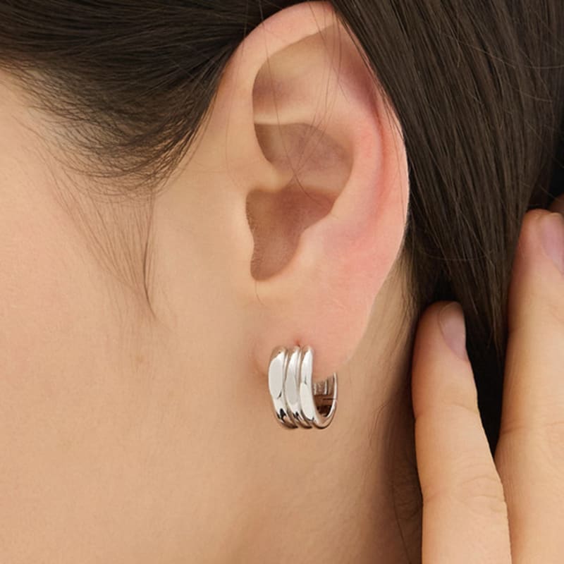 hyeres-lor Triple Silver (W) Cutout One-Touch Earrings HL3E49300W9XXX