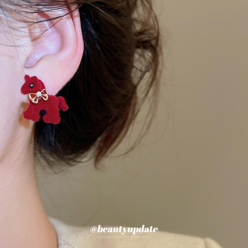 Silver Needle New Year's Red Oil Dripping Pony Earrings Autumn and Winter Retro Temperament Versatile Earrings Light Luxury Premium Earrings Women
