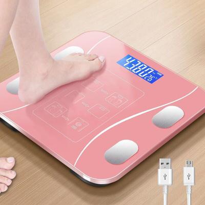 Intelligente Personenwaage mit LED-Anzeige, max. 150 kg. Hochleistungs-Digitalwaage mit wiederaufladbarer Präzision, Körpergewichts- und Fettwaage für das Badezimmer