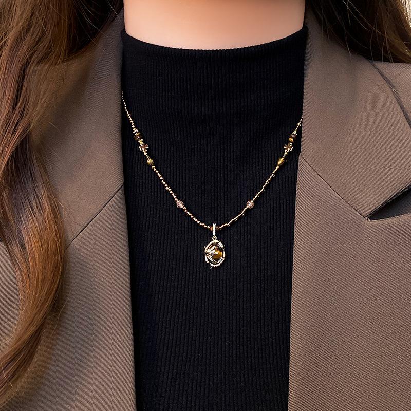Real Gold Electroplated Tiger's Eye Stone Pendant Necklace Maillard Retro Temperament Versatile Collarbone Chain Necklace