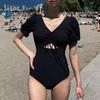 Costume da bagno intero nero alla moda 2023 con design sexy a spalline sottili